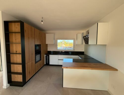 Cucina in vetro e rovere